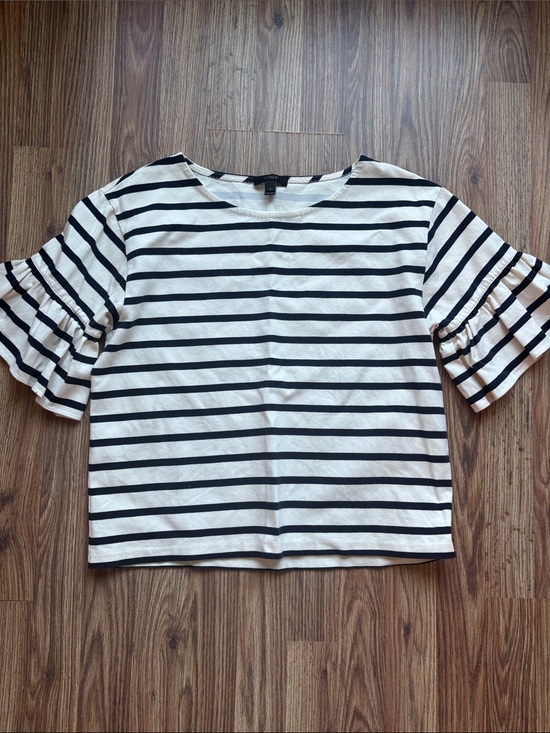 J. Crew Tops - J.Crew Ruffle Sleeve Knit Top